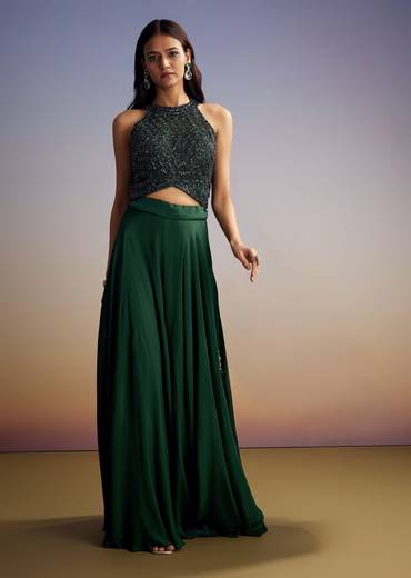green-chinon-crop-top-set-with-sequins-work-and-dupatta-sg319690-4_87738d24-a8ef-47cb-8729-bac328b318e1.jpg