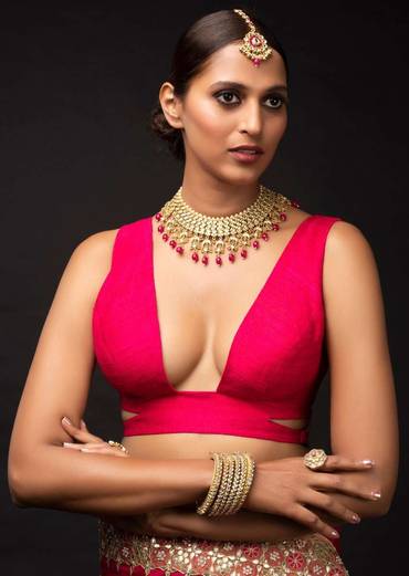 magenta-sleeveless-blouse-in-raw-silk-with-a-plunging-trapeze-neckline-online-kalki-fashion-m001ra271y-sg29489_1_81d6a24a-6cf1-4989-be2e-fcd0300d0ee4.jpg