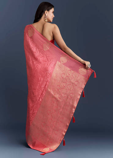peach-jacquard-woven-saree-with-zari-work-sg350709-1.jpg
