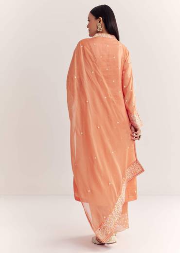 peach-silk-threadwork-kurta-set-with-organza-dupatta-sg320949-2_12684cee-02f6-47fc-9544-4eeff75b15ee.jpg