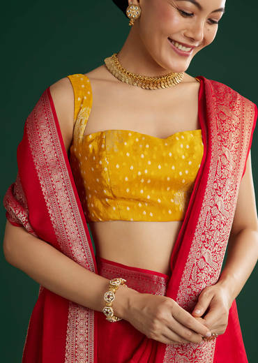 red-dola-silk-saree-with-woven-border-and-pallu-sg311882-3_f58c6bc6-5d84-425d-8888-8e4f0decb812.jpg