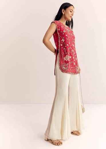 red-viscose-raw-silk-short-kurta-set-with-chinon-kali-palazzo-sg319710-1_a2f543ed-cf2a-4777-a505-a8f2aedf48a4.jpg