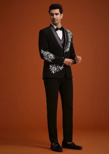 black_hand_embellished_tuxedo_set-sg248172_4_af4d3a5c-1320-46b2-bcce-b89c7b84db6f.jpg