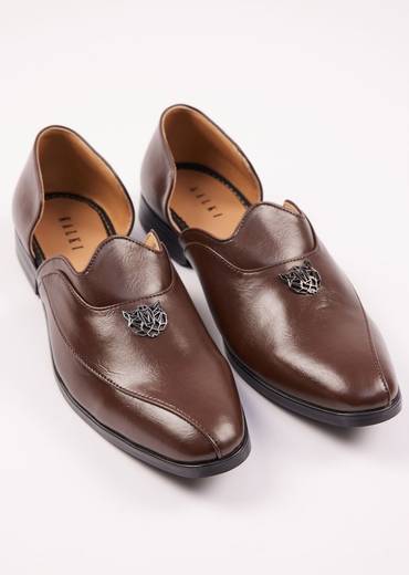tan_brown_glossy_juttis_for_men-sg250341_1_6ebc0dba-74f6-4399-922b-4b2a9e493d69.jpg