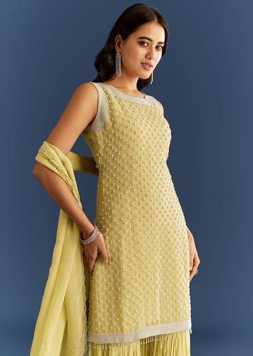 light-lime-green-organza-kurta-set-with-embroidered-scallop-hem-dupatta-sg312346-2_320b177e-dbaa-447e-bbc6-2d57e6277a3c.jpg
