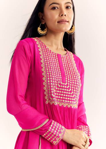 pink-zari-neckline-chinon-anarkali-suit-with-dupatta-sg321123-1_c35816ed-de3b-48c2-89ad-49f2f3012f3d.jpg