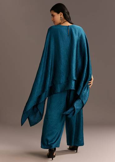 teal-blue-crush-silk-kaftaan-set-styled-with-stone-neckpiece-sg312707-1_501e83ee-3b80-47be-8c9d-0f9c2100bc7b.jpg