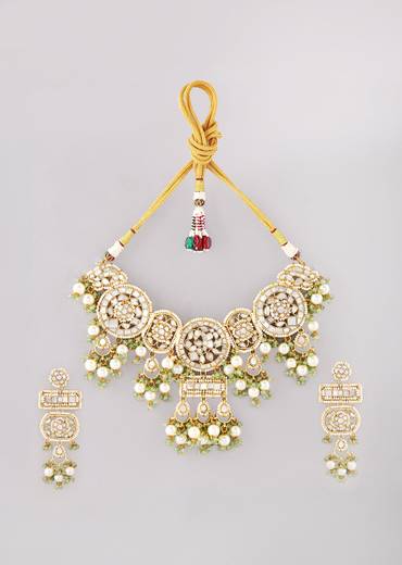 White Kundan Geometric Pendant Necklace and Earrings Set