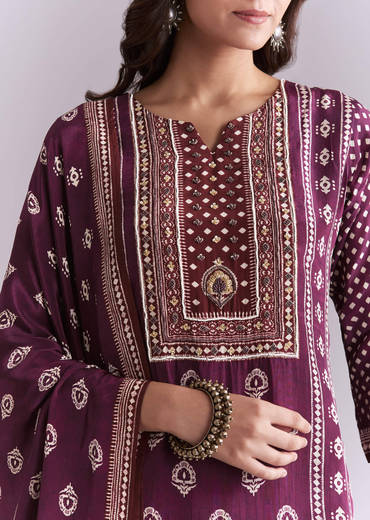 wine-crepe-kurta-set-with-indie-print-and-moti-work-sg337162-1.jpg