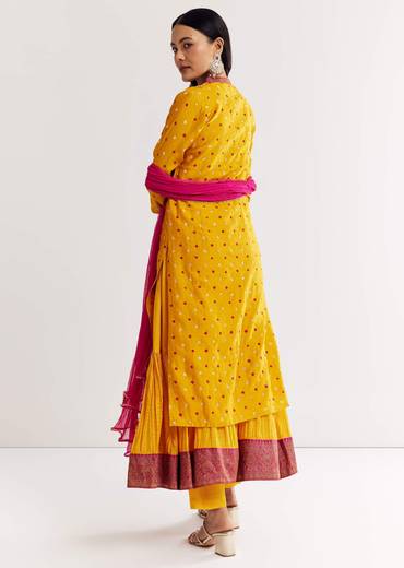 yellow-bandhani-kurta-set-with-pink-dupatta-sg282726-1_af73b4c0-45f0-4cf5-bdae-a0fdf5d204ac.jpg