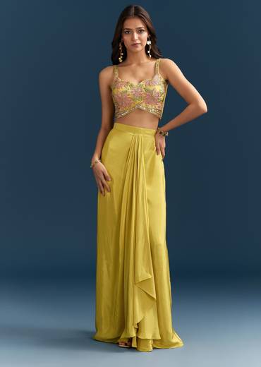 yellow-crop-top-skirt-with-floral-cape-and-resham-detailing-sg324421-1_e3d112be-7dca-4051-85df-f4c208d0fb68.jpg