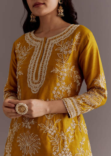 yellow-embroidered-short-kurta-with-silk-satin-dhoti-sg315761-4_1a431951-ec3d-4f67-9e04-a4a65bcfcb6b.jpg