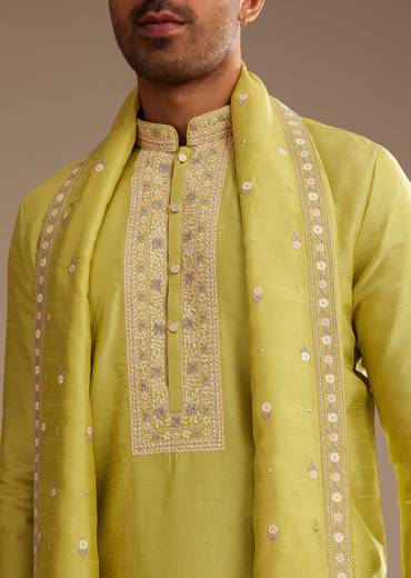 yellow-silk-embroidered-kurta-set-with-dupatta-sg303534-2_f3f6380a-73e1-42ab-8b45-72e850392627.jpg