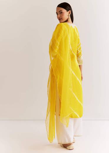 yellow-silk-leheriya-kurta-set-with-moti-work-sg315759-1_04e2b39b-0e5e-4003-86a2-d6d087799436.jpg