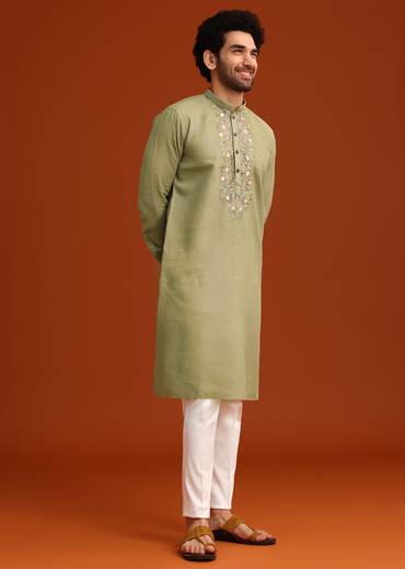 Green Floral Handwork Kurta Set In Linen