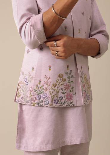 Pink Jacket And Kurta Set With Floral Motif Thread Work