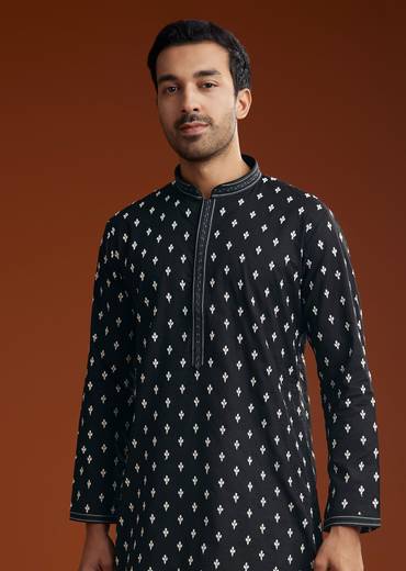Black Chanderi Kurta Pant Set With Intricate Embroidery