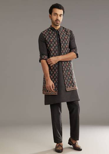 Black Cotton Silk Kurta Set With Symmetric Floral Threadwork