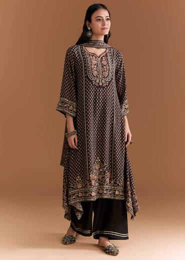 Black Crepe Kurta Set With Indie Print And Stone Work
