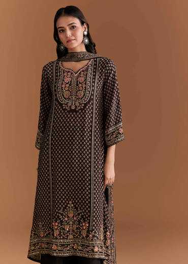 Black Crepe Kurta Set With Indie Print And Stone Work