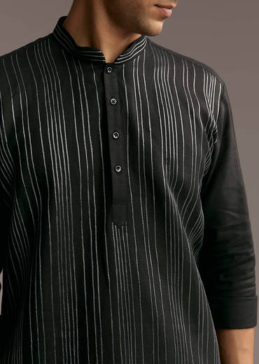 Black Linen Kurta Set For Men With Resham Embroidery