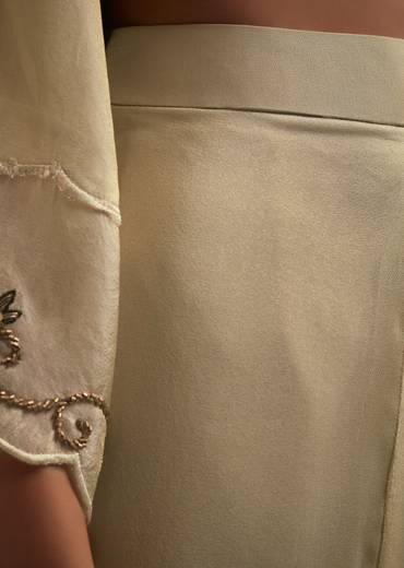 Cream White Tissue Kurta Dhoti With Dupatta And Belt