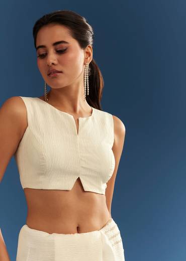 Crushed Tissue Saree With Cutdana And Sequins Embroidery