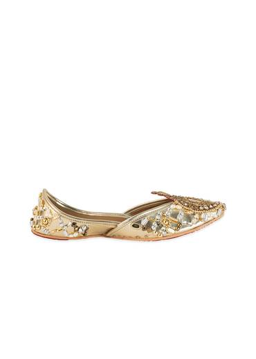 Gold Zari Hand Embellished Juttis