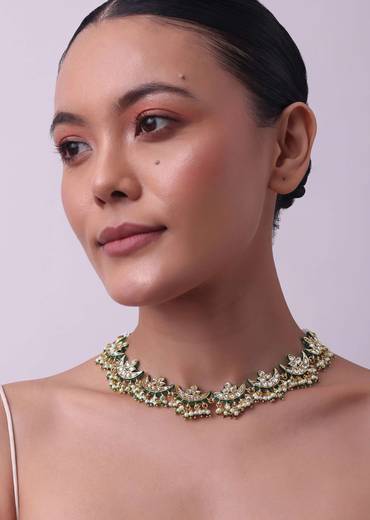 Gold Finish Kundan Choker And Chandbali Set