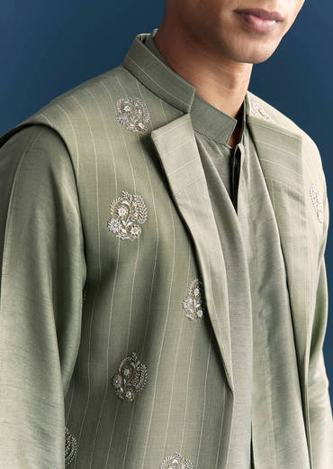 Green Kurta Jacket Set For Men With Hand Embroidery