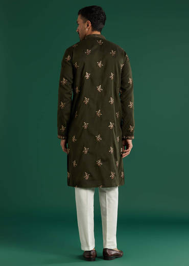 Green Silk Kurta Set For Men With Resham Hand Embroidery