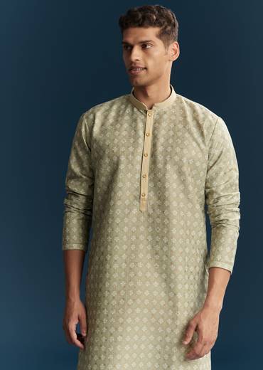 Green Silk Kurta Set With Minimal Thread Detail