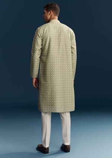 Green Silk Kurta Set With Minimal Thread Detail