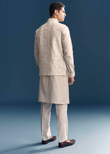 Off White Kurta Jacket Set For Men With Resham Work