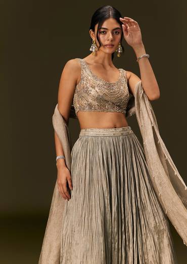 Gold Organza Lehenga Dupatta Set With Embellishments