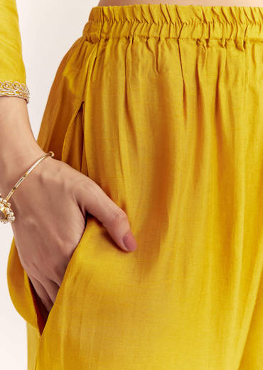 Yellow Dola Silk Kurta Dupatta Set With Zardosi And Thread Work