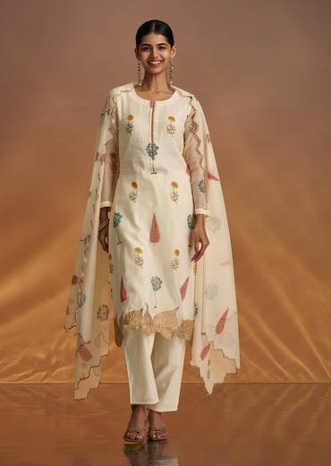 Off White Block Print Kurta And Dupatta Set In Mull Chanderi