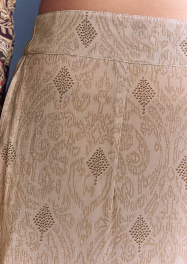 Beige Crepe Kurta Set With Floral Print And Zari Embroidery