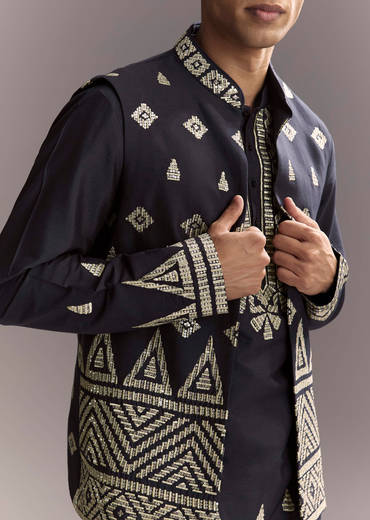 Blue Silk Kurta Jacket Set For Men With Sequins And Zari Embroidery