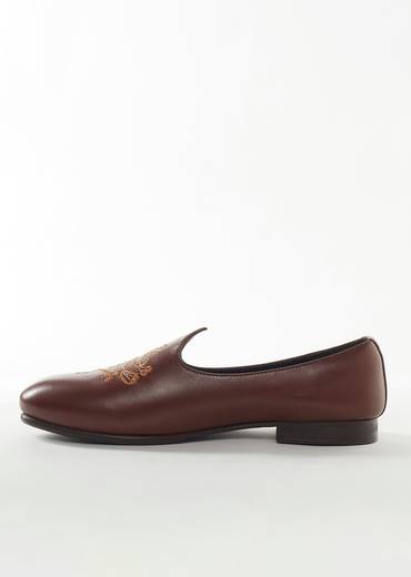 Brown Mens Footwear With Embroidery Work