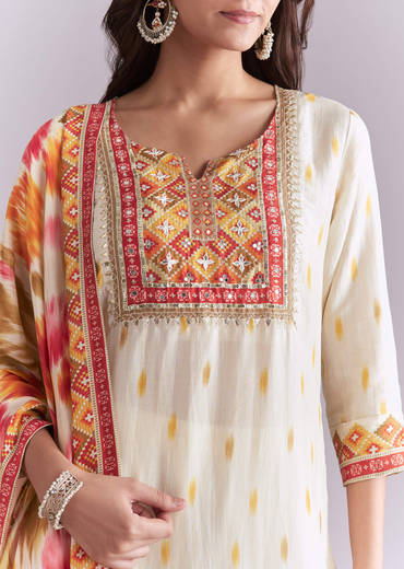 Cream Silk Kurta Set With Ikat Style Print