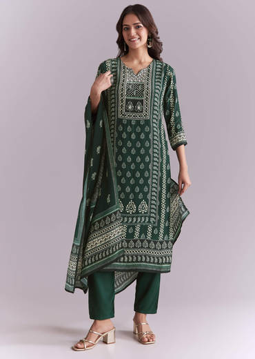 Green Crepe Kurta Set With Indie Print And Moti Detail