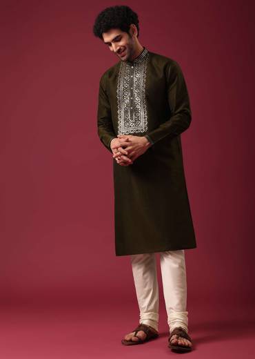 Green Kurta Set In Silk with Leather Work