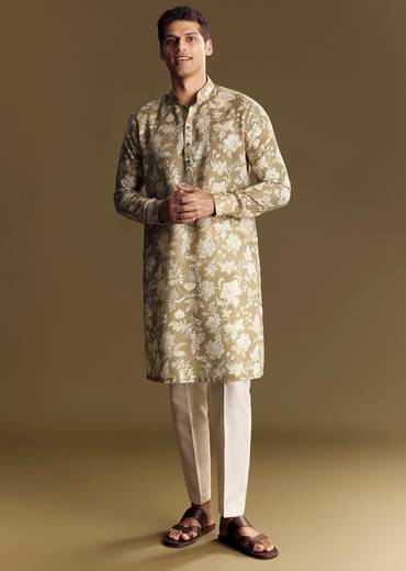 Green Linen Kurta Set With Kantha Embroidery
