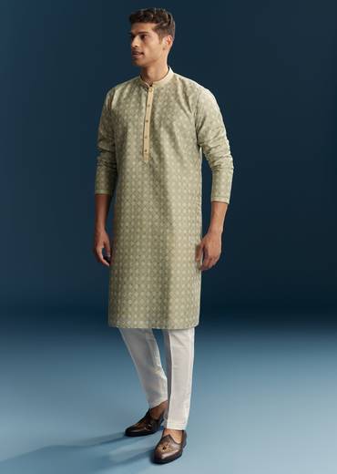 Green Silk Kurta Set With Minimal Thread Detail