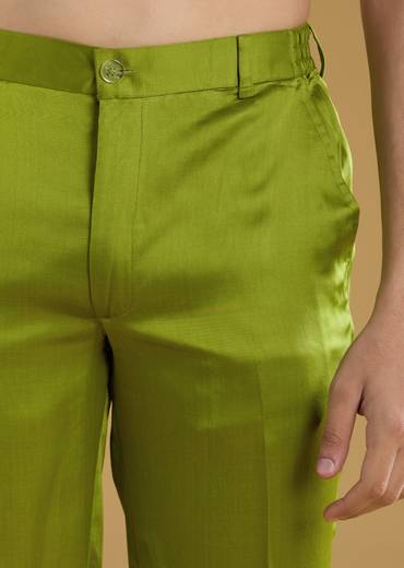 Green Silk Kurta Set With Thread Detail Work