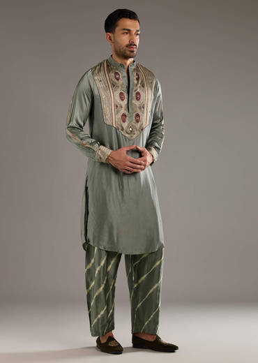 Grey Silk Kurta Set For Men With Hand Dyed Leheriya Print