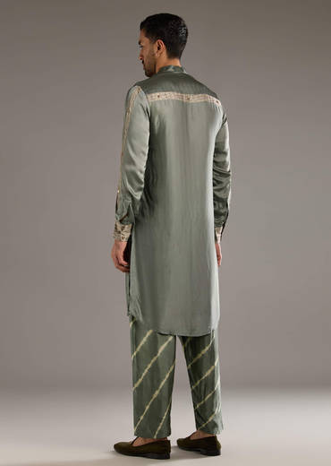 Grey Silk Kurta Set For Men With Hand Dyed Leheriya Print