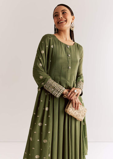 Mehendi Green Chinon Kurta Set With Zardosi And Butti Work
