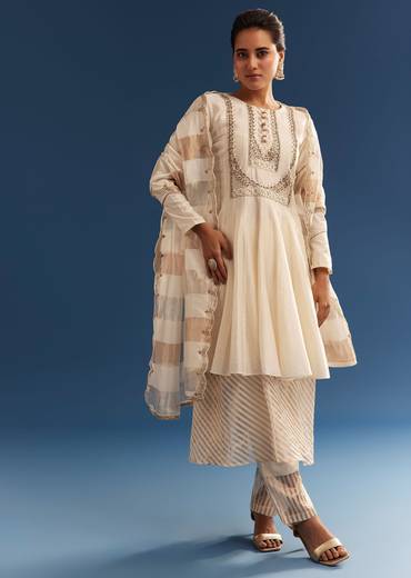 Off White Chanderi Layered Kurta Set With Banarasi Tissue Dupatta